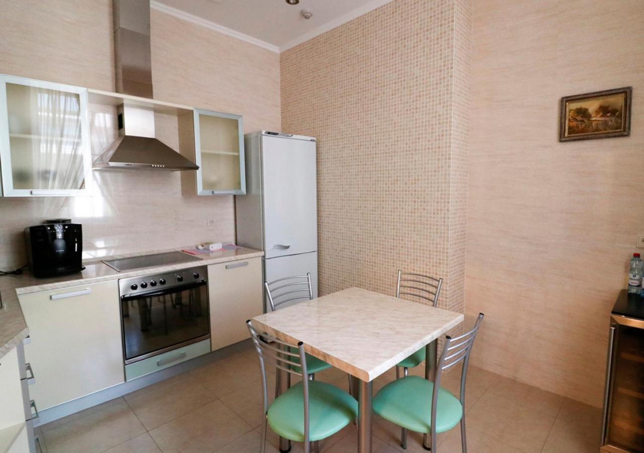 Апартаменты VIP Apartments Dipservice Hall Минск Экстерьер фото