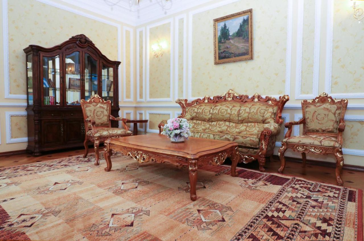 Апартаменты VIP Apartments Dipservice Hall Минск Экстерьер фото