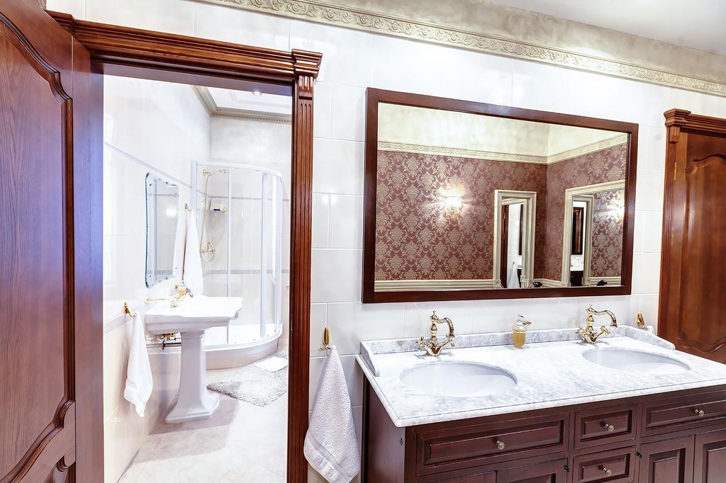 Апартаменты VIP Apartments Dipservice Hall Минск Экстерьер фото